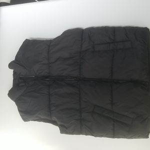 Old Navy Sleeveless Puffer Jacket Black